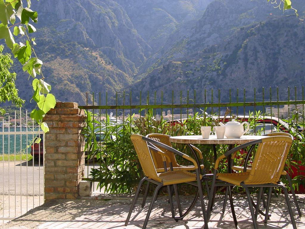 Apartment Mimosa Kotor Kamer foto
