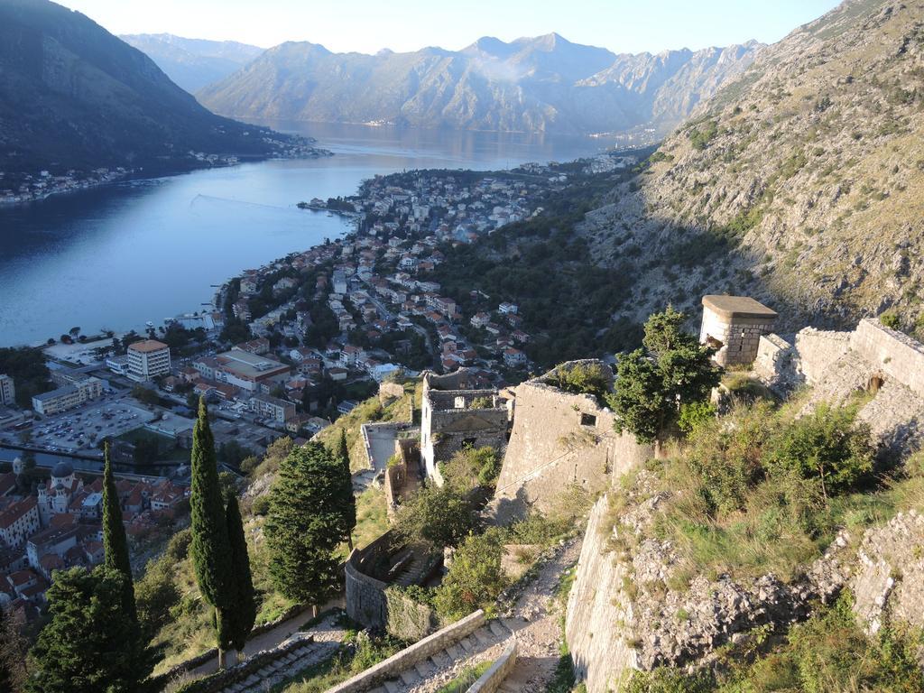 Apartment Mimosa Kotor Kamer foto